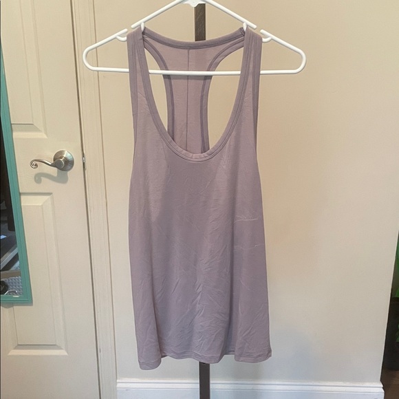 Women's Alo Yoga Lavender Motion Tank Top - Picture 1 of 2